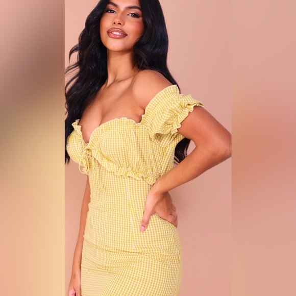 PrettyLittleThing Gingham Ruched Cottagecore Mini Dress - Picture 2 of 6